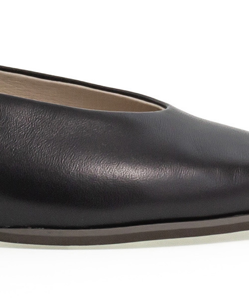 A de Vivre（アドゥヴィーヴル）の「3E ソフトレザーフラットパンプス（パンプス・レディース・レッド/ブラック/ブルーグレー・L/M/S/LL）」の11枚目の写真