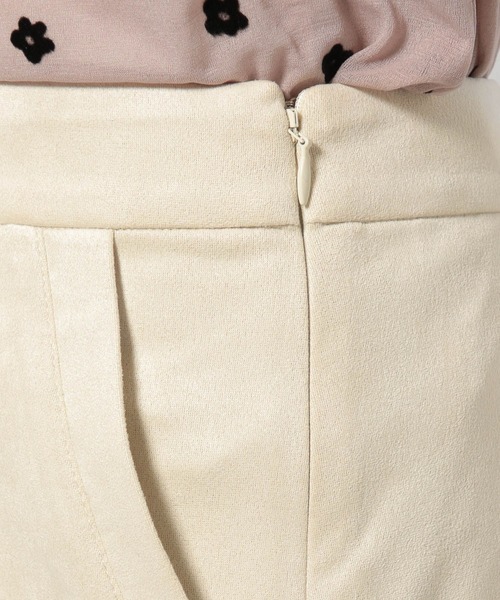 LOWRYS FARM（ローリーズファーム）の「ストレッチフェイクスエードスカート　969310（スカート・レディース・パープル/ブラック/ホワイト・LARGE/MEDIUM）」の7枚目の写真