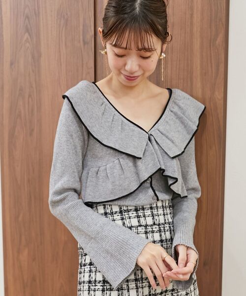 MAJESTIC LEGON（マジェスティックレゴン）の「パピヨンフリルリブニット（ニット/セーター・レディース・アイボリー/グレー/ブラック・MEDIUM）」の17枚目の写真