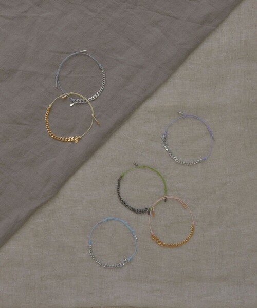 and cloud（アンドクラウド）の「Color Code Gradotion Bracelet（ブレスレット・レディース・ライトブルー/グレー/カーキ/イエロー/ピンク・FREE）」の2枚目の写真
