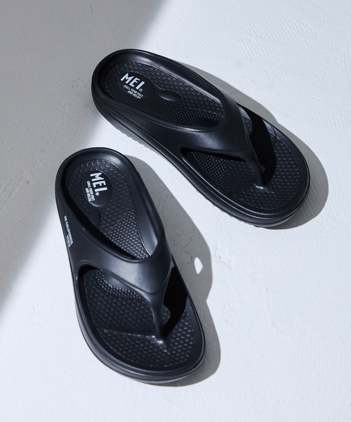 MEI(メイ)の「【MEI/メイ】Tong Sandal/トングサンダル(サンダル・レディース・ブラック/ホワイト・L/M/S)」の1枚目の写真