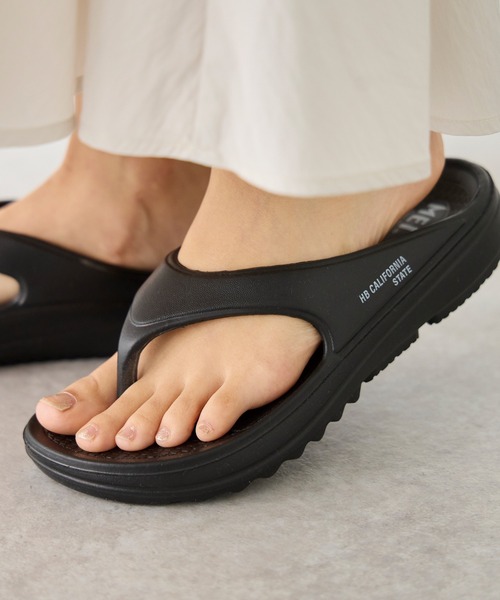 MEI(メイ)の「【MEI/メイ】Tong Sandal/トングサンダル(サンダル・レディース・ブラック/ホワイト・L/M/S)」の7枚目の写真