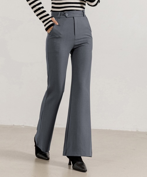 DAY CLOSET（デイ クローゼット）の「【大きいサイズ有】きれいめ美脚見せ。ハイウエストツイルフレアスラックス レディース（スラックス・レディース・グレイッシュベージュ/ブラウン/ブラック/グレー・M/S/XL/L）」の2枚目の写真