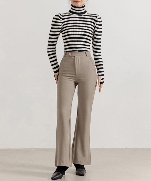 DAY CLOSET（デイ クローゼット）の「【大きいサイズ有】きれいめ美脚見せ。ハイウエストツイルフレアスラックス レディース（スラックス・レディース・グレイッシュベージュ/ブラウン/ブラック/グレー・M/S/XL/L）」の13枚目の写真