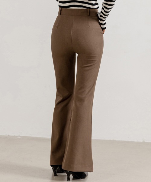 DAY CLOSET（デイ クローゼット）の「【大きいサイズ有】きれいめ美脚見せ。ハイウエストツイルフレアスラックス レディース（スラックス・レディース・グレイッシュベージュ/ブラウン/ブラック/グレー・M/S/XL/L）」の19枚目の写真