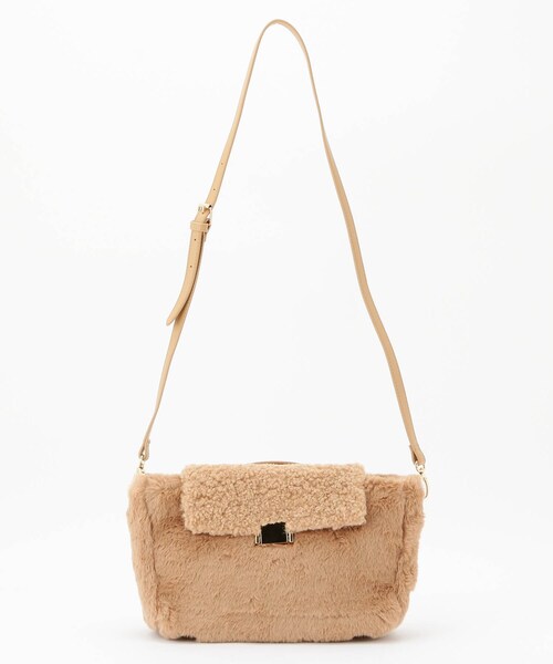 &Bridge(アンドブリッジ)の「Cachellier 2way底鋲付きスクエアショルダー(ショルダーバッグ・レディース・ベージュ・99)」の1枚目の写真