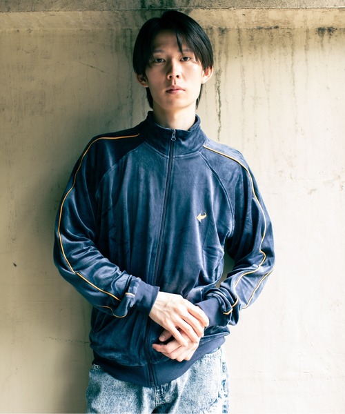 En serio TOKYO(エンソリオトーキョー)の「ストレッチベロアジャージ トラックジャケット(ジャージ・メンズ・ブラウン/ブラック/ワイン/ネイビー・L/M)」の12枚目の写真