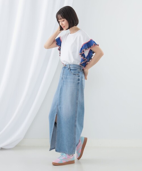 Ray BEAMS（レイビームス）の「RED CARD TOKYO / Cameron デニム スカート（スカート・レディース・ライトブルー・2/1）」の4枚目の写真