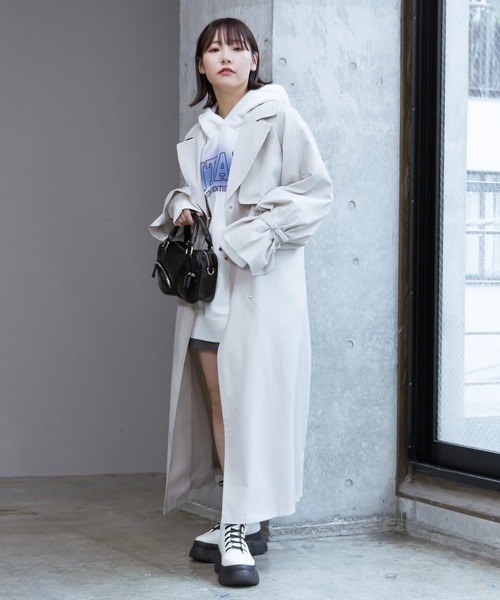 PAGEBOY(ページボーイ)の「スプレーロゴルーズパーカー(パーカー・レディース・オフホワイト/スカイブルー/ブラック・FREE)」の10枚目の写真