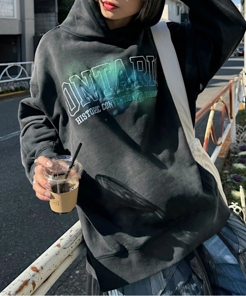 PAGEBOY(ページボーイ)の「スプレーロゴルーズパーカー(パーカー・レディース・オフホワイト/スカイブルー/ブラック・FREE)」の20枚目の写真