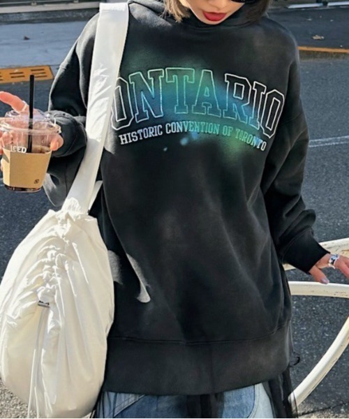 PAGEBOY(ページボーイ)の「スプレーロゴルーズパーカー(パーカー・レディース・オフホワイト/スカイブルー/ブラック・FREE)」の17枚目の写真