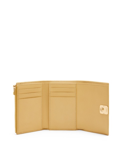 LOEWE（ロエベ）の「パファー アナグラム バーティカル