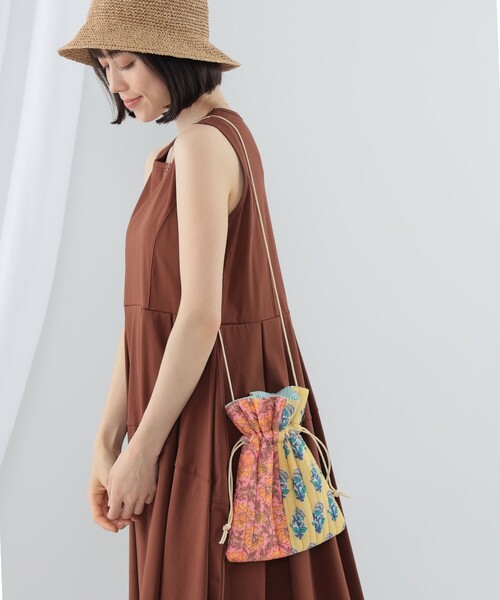 Ray BEAMS(レイビームス)の「Lilas Campbell × Ray BEAMS / 別注 キルティング ミニ バッグ(ショルダーバッグ・レディース・その他1/その他・ONE SIZE)」の2枚目の写真