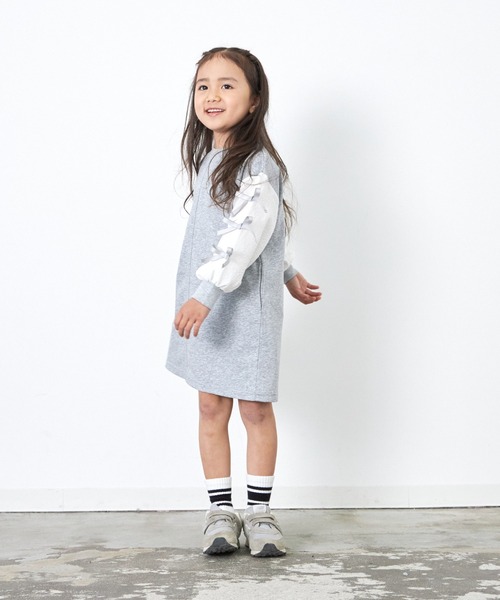 MAKE YOUR DAY（メイクユアデイ）の「リボンいっぱいワンピース■80～140cm（ワンピース・キッズ・グレー/ブラック・130/90/80/120/140/100/110）」の4枚目の写真