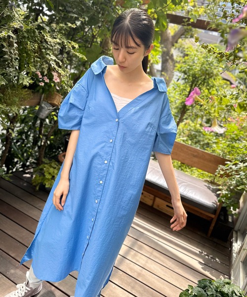AVIE（アビィ）の「V-オープンシャツワンピース（シャツワンピース・レディース・ブラック/サックスブルー/オフホワイト・38）」の6枚目の写真