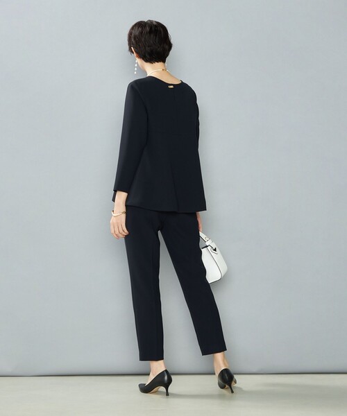 NOLLEY’S（ノーリーズ）の「《セットアップ対応》ウォッシャブルストレッチダブルクロスバックフレアブラウス（シャツ/ブラウス・レディース・ネイビー/ベージュ・36/38）」の10枚目の写真
