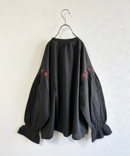 A BOND（アボンド）の「レースカフブラウス/おとな（シャツ/ブラウス・レディース・ブラック/ライトブルー・160cm）」の3枚目の写真