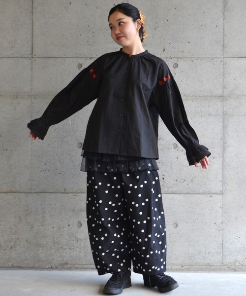 A BOND（アボンド）の「レースカフブラウス/おとな（シャツ/ブラウス・レディース・ブラック/ライトブルー・160cm）」の7枚目の写真