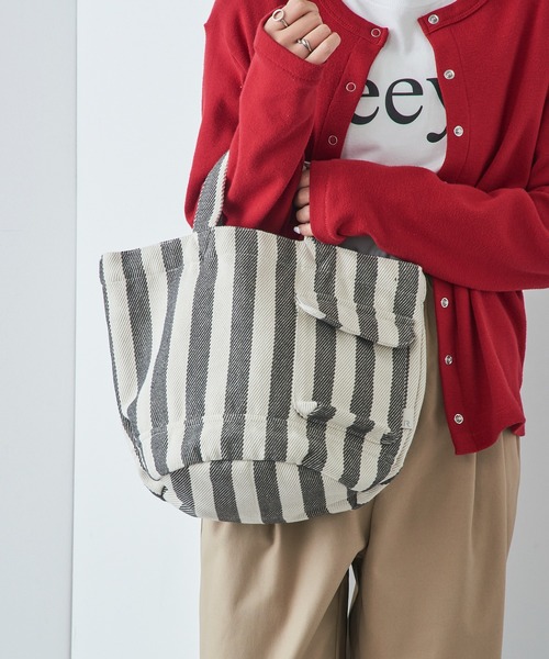 ROOTOTE(ルートート)の「【ROOTOTE】SN.デリ.リサイクルコットン-D トートバッグ 1017(トートバッグ・レディース・グレー/ブラック/アイボリー/カーキ/グリーン/ラベンダー/グリーン系1/イエロー/ライトパープル/レッド/ミント/ダークベージュ/サックスブルー/ピンク/ブルー/ライトイエロー/オレンジ/ライトグリーン/ブラック×ホワイト・FREE)」の3枚目の写真