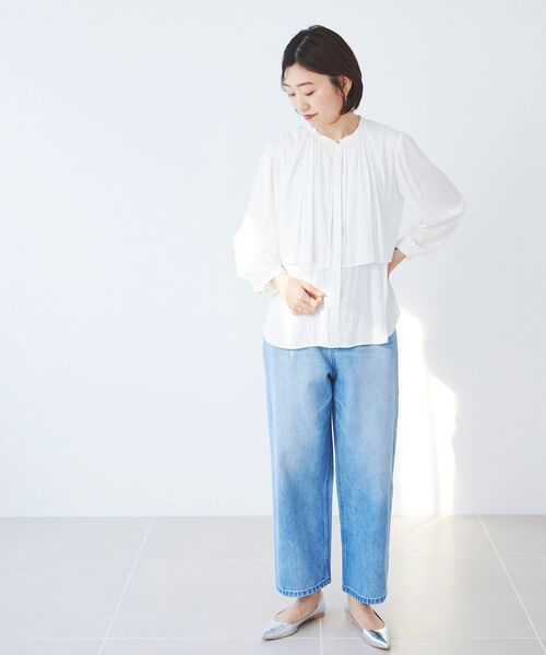 le.coeur blanc（ルクールブラン）の「ケープギャザーブラウス（シャツ/ブラウス・レディース・ネイビー/オフホワイト・38）」の10枚目の写真