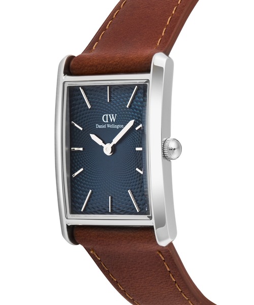 Daniel Wellington(ダニエルウェリントン)の「Bound 35x24 Black croc メンズ腕時計 本革(アナログ腕時計・メンズ・ゴールド/シルバー/ブルー/イエローゴールド・ONE SIZE)」の16枚目の写真