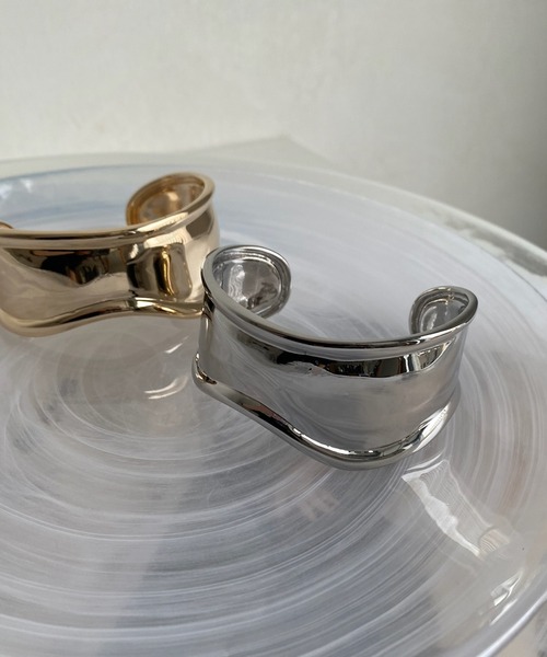 DouDou（ドゥドゥ）の「バングル（ブレスレット・レディース・シルバー/ゴールド・FREE）」の6枚目の写真