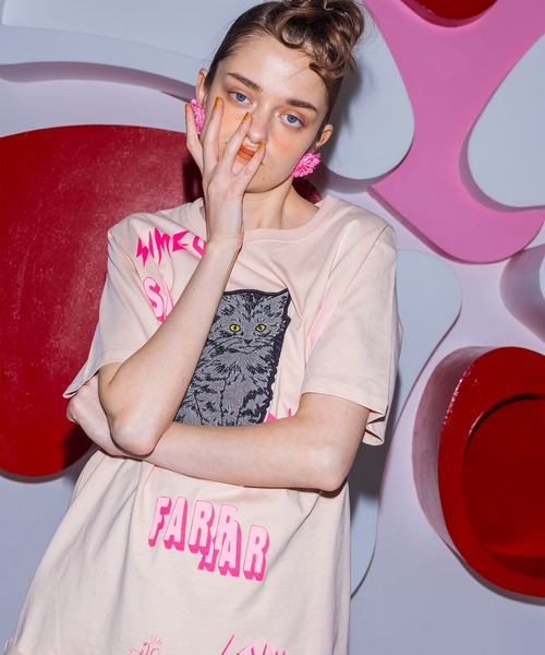 SIMEON FARRAR(シメオンファラー)の「SIMEON FARRAR / SCRIBBLE PATCH CAT T-shirt(Tシャツ/カットソー・レディース・ライトピンク・FREE)」の2枚目の写真