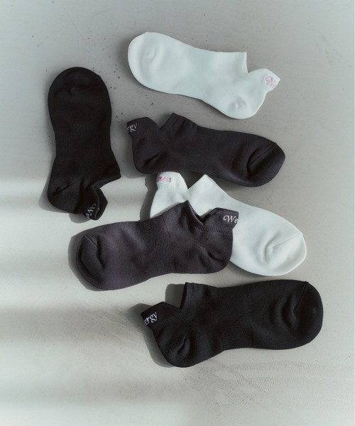 Tabio（タビオ）の「【tabio×NERGY】 2足SETドライ＆デオドラントソックス（ソックス/靴下・レディース・ホワイト/チャコールグレー/ブラック・FREE）」の4枚目の写真