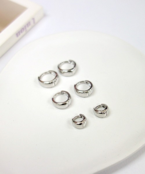 almo(アルモ)の「ボリュームリングミニフープピアス/ペア(RO)(ピアス(両耳用)・レディース・ゴールド/シルバー・10/14/16)」の3枚目の写真