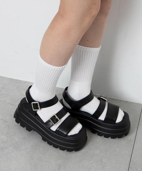 WEGO（ウィゴー）の「WEGO/ボリュームソールダブルベルトサンダル（サンダル・レディース・ブラック・LARGE/MEDIUM）」の2枚目の写真