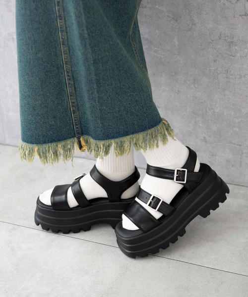 WEGO（ウィゴー）の「WEGO/ボリュームソールダブルベルトサンダル（サンダル・レディース・ブラック・LARGE/MEDIUM）」の11枚目の写真