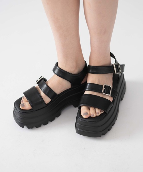 WEGO（ウィゴー）の「WEGO/ボリュームソールダブルベルトサンダル（サンダル・レディース・ブラック・LARGE/MEDIUM）」の13枚目の写真