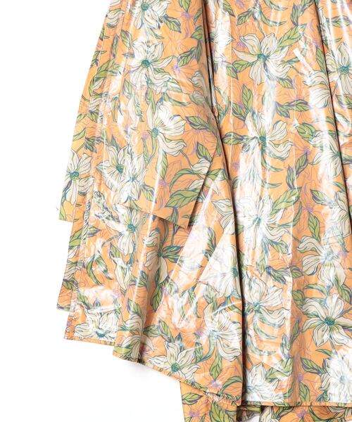 KiU(キウ)の「KiU/キウ レインポンチョ NEW STANDARD RAIN PONCHO K163(レインコート/ポンチョ・メンズ・ネイビー/ブラック系その他/ブルー系その他/オレンジ系その他/ネイビー×ホワイト・FREE)」の8枚目の写真