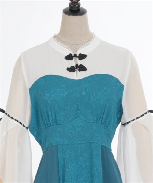 axes femme POETIQUE(アクシーズファムポエティック)の「チャイナボタンフレア袖ワンピース(ワンピース・レディース・グレー/ブルーグリーン/ブラック・MEDIUM)」の15枚目の写真