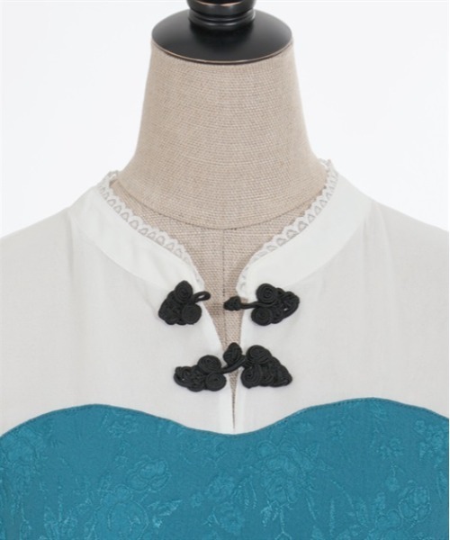 axes femme POETIQUE(アクシーズファムポエティック)の「チャイナボタンフレア袖ワンピース(ワンピース・レディース・グレー/ブルーグリーン/ブラック・MEDIUM)」の17枚目の写真