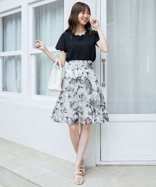 MAJESTIC LEGON（マジェスティックレゴン）の「【WEB限定アイテム】スカラップカットトップス（Tシャツ/カットソー・レディース・ネイビー/アイボリー/ブラック・MEDIUM）」の21枚目の写真