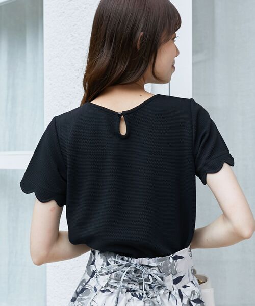 MAJESTIC LEGON（マジェスティックレゴン）の「【WEB限定アイテム】スカラップカットトップス（Tシャツ/カットソー・レディース・ネイビー/アイボリー/ブラック・MEDIUM）」の15枚目の写真