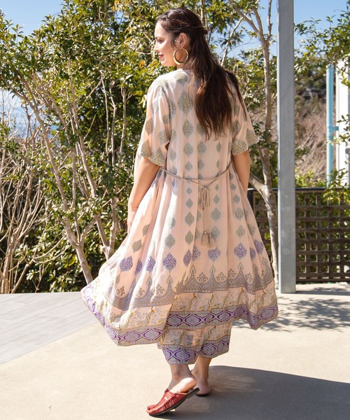 チャイハネ（チャイハネ）の「【チャイハネ】ヨウエンUVロングカーディガン（カーディガン/ボレロ・レディース・ブラック/ピンク/ブルー/グリーン/ダークグリーン/ベージュ/ブラック系その他・FREE）」の4枚目の写真