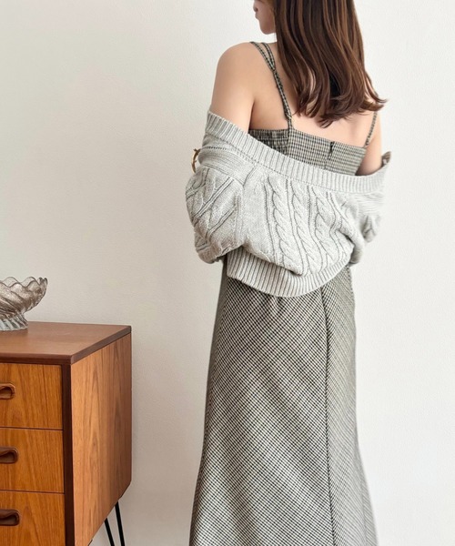 DEICY（デイシー）の「ケーブルショートカーディガン（カーディガン/ボレロ・レディース・オフホワイト/杢グレー/ピンク・FREE）」の6枚目の写真