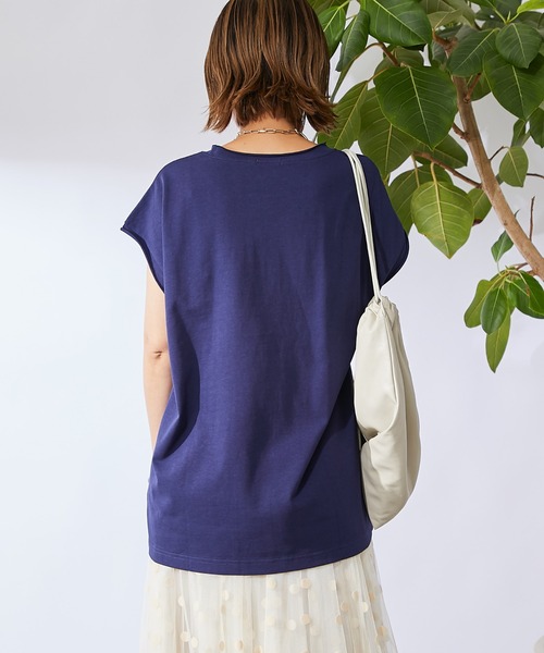 un dix cors(アンディコール)の「《1枚でも、インナーとしても◎》シルケット風ロゴTシャツ(Tシャツ/カットソー・レディース・オフホワイト/ネイビー・FREE)」の10枚目の写真