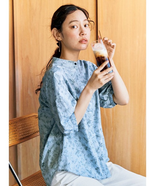 and myera（アンド マイラ）の「ａｎｄ　ｍｙｅｒａ　ボタニカルなブラウス（シャツ/ブラウス・レディース・ブルー系その他・X-LARGE/LARGE/MEDIUM/SMALL）」の8枚目の写真