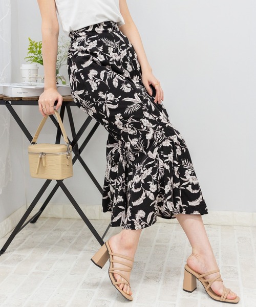 【ME&ME COUTURE】美品　花柄　マーメイド　ロングスカート！ セール】花柄 マーメイド ロングスカート（スカート）｜pumpkin