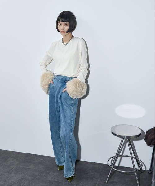 THE YOn（ザヨン）の「ベルスリーブエコファー切替カフトップス（Tシャツ/カットソー・レディース・レディッシュグレー/ブラック/アイボリー・FREE）」の7枚目の写真