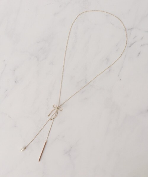couture brooch（クチュールブローチ）の「リボンモチーフラリエットネックレス（ネックレス・レディース・ゴールド・00）」の4枚目の写真