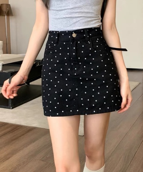 Achic(アシック)の「小花柄ミニスカート(デニムスカート・レディース・ブラック・S/M/L)」の13枚目の写真