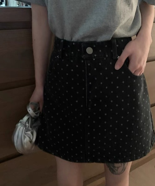 Achic(アシック)の「小花柄ミニスカート(デニムスカート・レディース・ブラック・S/M/L)」の16枚目の写真