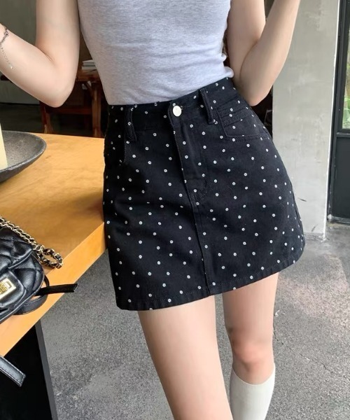 Achic(アシック)の「小花柄ミニスカート(デニムスカート・レディース・ブラック・S/M/L)」の18枚目の写真
