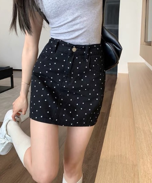 Achic(アシック)の「小花柄ミニスカート(デニムスカート・レディース・ブラック・S/M/L)」の19枚目の写真