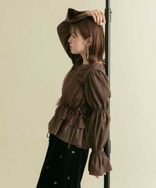 KBF（ケイビーエフ）の「2WAYチュールドッキングブラウス（シャツ/ブラウス・レディース・グリーン/アイボリー/ダークブラウン・ONE）」の8枚目の写真