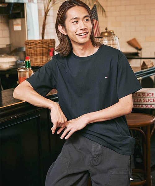 オンライン限定】トミーヒルフィガー ワンポイントロゴクルーネック